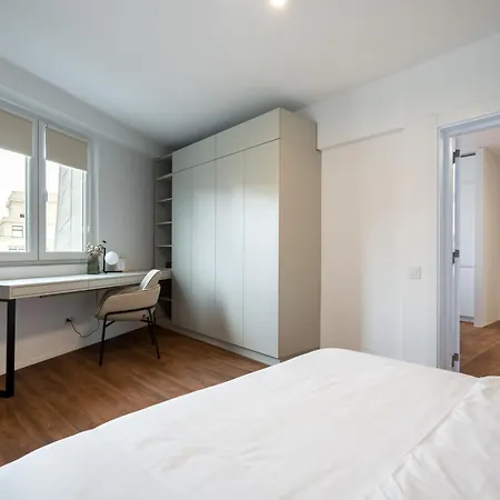 Apartment Obsidian Luxury 3 Bedroom Bucharest