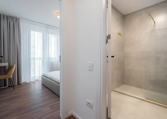 Obsidian Luxury 3 Bedroom * Bukarest