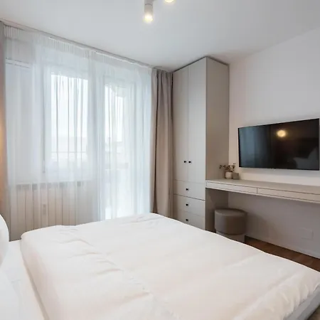 Apartament Obsidian Luxury 3 Bedroom *